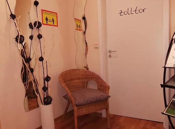 招待所 莱茵河畔咖啡馆旅馆